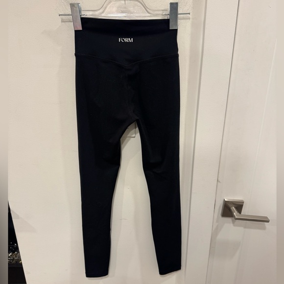 Form Core Leggings - Picture 5 of 6